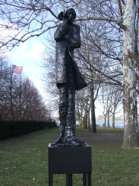 0801_new_york-liberty_island-edouard_rene_de_la_boulaye-dscf5951